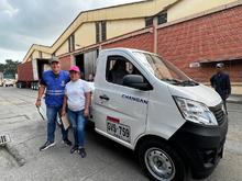 Avanza entrega de vehículos en proceso de reconversión sociolaboral a la población de carretilleros