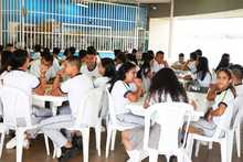 Estudiantes de Instituciones Educativas Oficiales aplauden la llegada del programa de alimentación escolar 