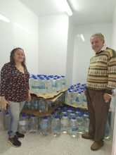 Donación de agua potable refuerza el regreso a clases con alternancia en el sector oficial