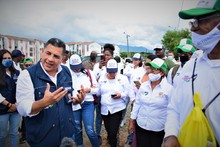 “Con liderazgo barrial consolidamos el proyecto de Huertas Urbanas”: alcalde Ospina