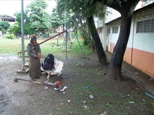 29 Parques o Espacios Públicos se recuperaron en las comunas TIO. Parque Lourdes cra 73d con calle 1b. Durante la fase de preparación y adecuación.