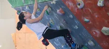 Gabriela y su divertido paseo en el mundo de la escalada 