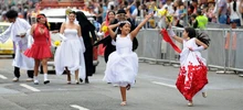 Desfile de Autos Antiguos y Clásicos trajeron recuerdos, transportaron juventud y se llevaron alegrías de sus admiradores
