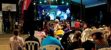 La Feria Comunera también se gozó en la comuna 10