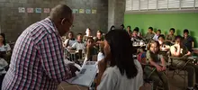 Alcalde visitó las cinco aulas especializadas de la IE Monseñor Ramón Arcila