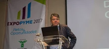 Desde sus anécdotas e inicios como empresario, Armitage aconsejó a Pymes para que sean gestores de empleo, emprendimiento y progreso.