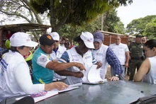Tras negociación con pequeños empresarios, avanza entrega voluntaria de predios en el Jarillón de Cali