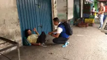 Jornada de recuperación del habitante de calle en galería Santa Elena