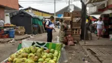Jornada de recuperación del habitante de calle en galería Santa Elena