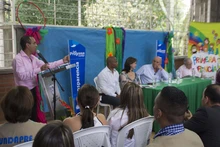 Gobierno Armitage enfoca su programa de inversión social en la educación