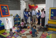Gobierno Armitage enfoca su programa de inversión social en la educación