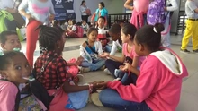 380 Niños de zonas vulnerables de Cali disfrutaron de una mañana de cine