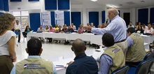 Foto de las visitas del Alcalde y su gabinete a la comuna 17