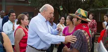 Foto de las visitas del Alcalde y su gabinete a la comuna 18
