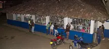 Foto de las visitas del Alcna 18alde y su gabinete a la comuna 18