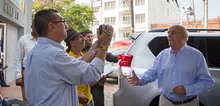 Fotos de las visitas del Alcalde y su gabinete a la comuna 19
