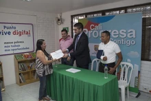 27 ciudadanos ser certificaron en Información Básica.