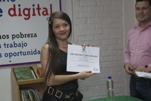 27 ciudadanos ser certificaron en Información Básica.