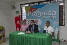 27 ciudadanos ser certificaron en Información Básica.