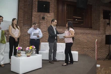 Nuevos técnicos en el sector automotriz se gradúan con el programa Ruta Motor