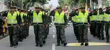 Maurice Armitage dio un mensaje de paz en la celebración del 20 de julio