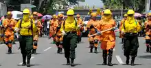 La ciudad volcó sus ojos hacia el paso de las fuerzas militares