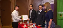 Ministra de Trabajo acompañó graduación de jóvenes del programa ‘English for working’