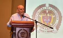 En cumbre de oficiales de la Policía, Armitage llama a trabajar desde lo social, para alcanzar el bienestar y el progreso del país