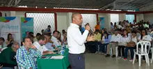 Foto de la quinta quinta visita del Alcalde y su gabinete en la comuna 12