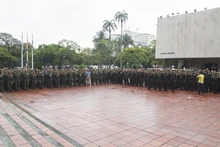 Alcaldía de Cali rinde homenaje a policías asesinados en el país con minuto de silencio