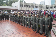 Alcaldía de Cali rinde homenaje a policías asesinados en el país con minuto de silencio