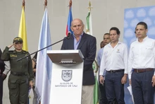 Alcaldía de Cali rinde homenaje a policías asesinados en el país con minuto de silencio