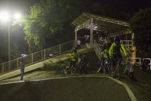 550 alumnos de BMX se benefician con iluminación de la Unidad Deportiva Alberto Galindo