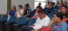 Alcaldía adjudica la compra de 121 vehículos que reemplazarán las carretillas que aún quedan en Cali