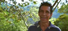 Omar estuvo 25 años como habitante de calle de la comuna 1, hoy trabaja en su recuperación y se forma para ser un líder