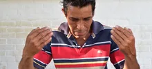 Omar estuvo 25 años como habitante de calle de la comuna 1, hoy trabaja en su recuperación y se forma para ser un líder