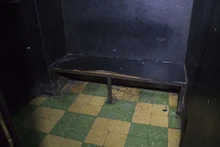 Tres salas de cine para adultos cerradas por insalubridad