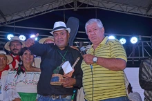 Los Hermanos  Castañeda y Andrés Pasos,  fueron los ganadores del  Festival de Música Campesina