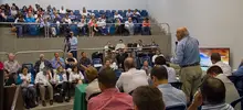 Maurice Armitage muestra mantenimientos y proyectos viales del sur de Cali