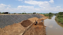 Con trabajo de alta tecnología, blindan orillas del río Cauca para evitar inundaciones en Cali 