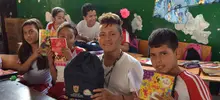 ‘Maletines para el progreso’ fueron entregados a estudiantes indígenas en Cali