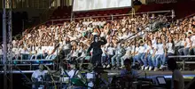 Mil niños le cantaron a la naturaleza y a la ciudad en el Coliseo El pueblo