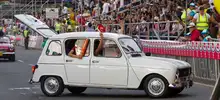 Oscar Tunjo le prendió motores a los Autos Clásicos y Antiguos