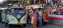 Oscar Tunjo le prendió motores a los Autos Clásicos y Antiguos