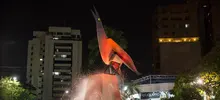 Cali se ilumina de color naranja para apoyar a quienes luchan contra el cáncer