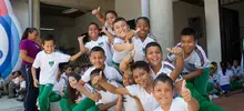 Alcalde Armitage entrega dos instituciones educativas más en las comunas 4 y 9