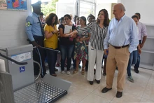 Alcalde entregó dos bibliotecas públicas que se convertirán en clubes culturales para la paz