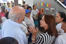 Alcalde entregó dos bibliotecas públicas que se convertirán en clubes culturales para la paz