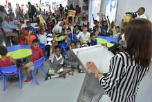 Alcalde entregó dos bibliotecas públicas que se convertirán en clubes culturales para la paz