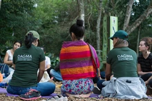 Dagma le rindió tributo al agua